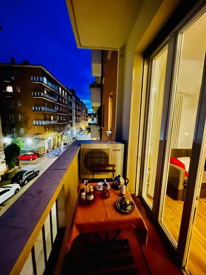 Castle Door House - Single Rooms With Double Beds Near Central Train Station Bolonia 0*,  Włochy