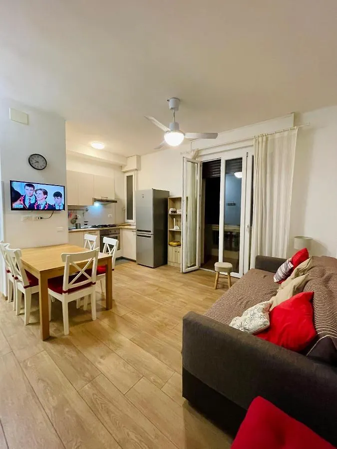 Castle Door House - Single Rooms With Double Beds Near Central Train Station Bolonia Pensjonat